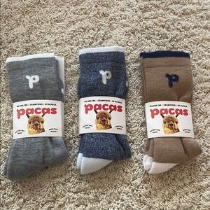 Casual Socks in Gray and Blue with Cozy Thick Design